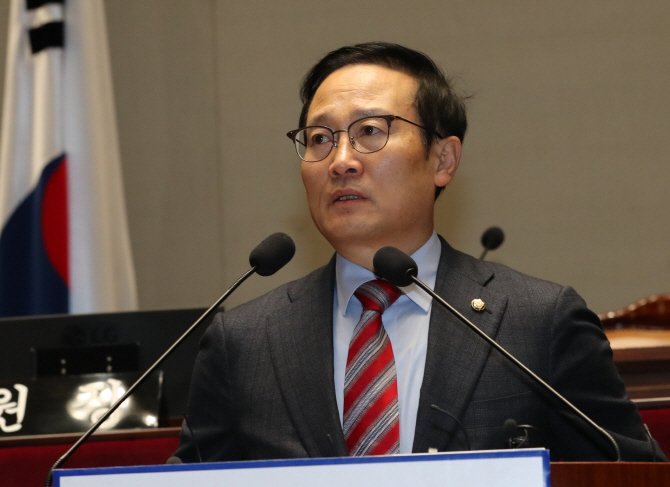 홍영표 “선거법 협상 적극 임할 것…12월 임시국회 예정”