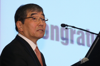 금감원장 “브렉시트·자금세탁방지 등 외국 대응상황 파악”