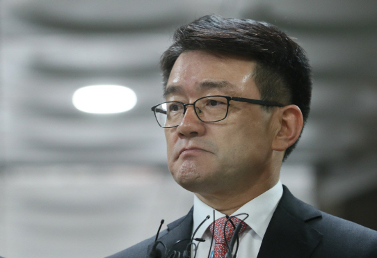 '세월호 유족사찰' 이재수 전 국군기무사령관 투신 사망(상보)
