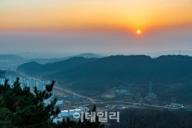 [여행팁] 한 해를 위로 받다…가까워서 더 좋은 서울 낙조 명소