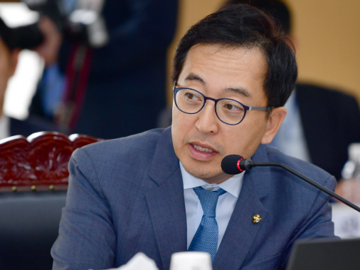 금태섭 "사형폐지하고 가석방 없는 종신형 도입해야"