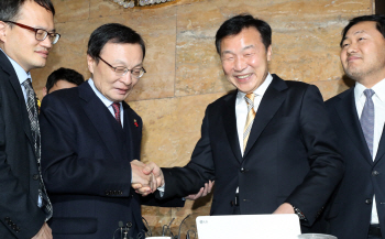 이해찬, 단식투쟁 손학규·이정미 만났지만 ‘평행선’