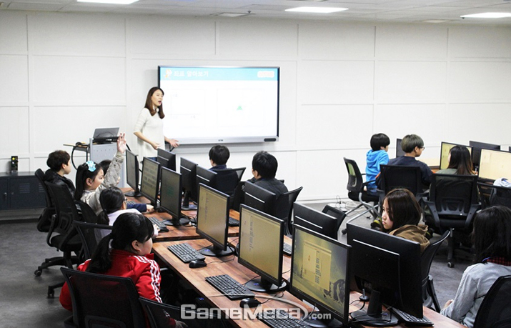웹젠, 성남시 청소년 4,000여 명에 코딩교육 지원