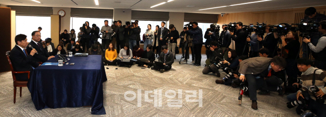 [포토]'경제부총리-한국은행 총재 오찬 회동'에 쏠린 관심