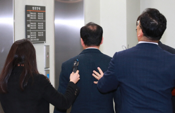 '시험지 유출' 숙명여고 전 교무부장 파면 최종 결정