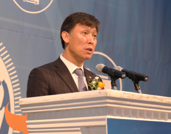 김영문 관세청장 "전자상거래 급증, 무역패턴 구조변화 선제 대응"