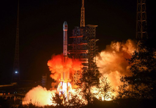 ‘우주 굴기’ 중국… 창어 4호, 인류 최초 ‘달 뒷면’ 착륙