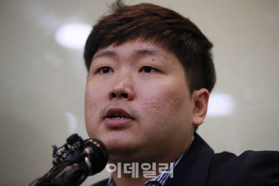 [퇴근길 한 줄 뉴스]신재민, ‘유서 잠적’→모텔서 발견…생명 지장 없어