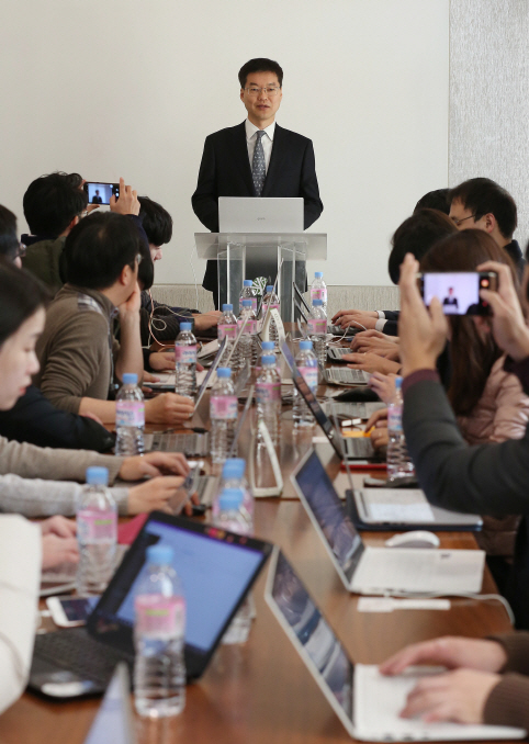 빗썸, '대주주 암호화폐' BXA토큰 상장 추진..이해상충 우려