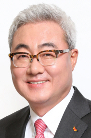 김준 SK이노 사장, 배터리 사업에 7.6兆 추가투자 검토