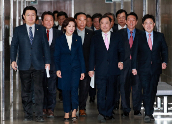 한국당 경남 의원, 재보궐 방향 가닥…"지도부에 의견 전달"