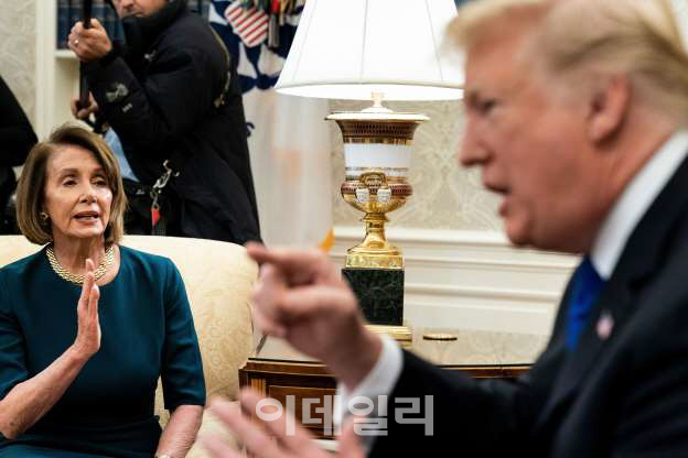 트럼프 Vs 펠로시…국정주도권 다툼에 美셧다운 사태 수렁