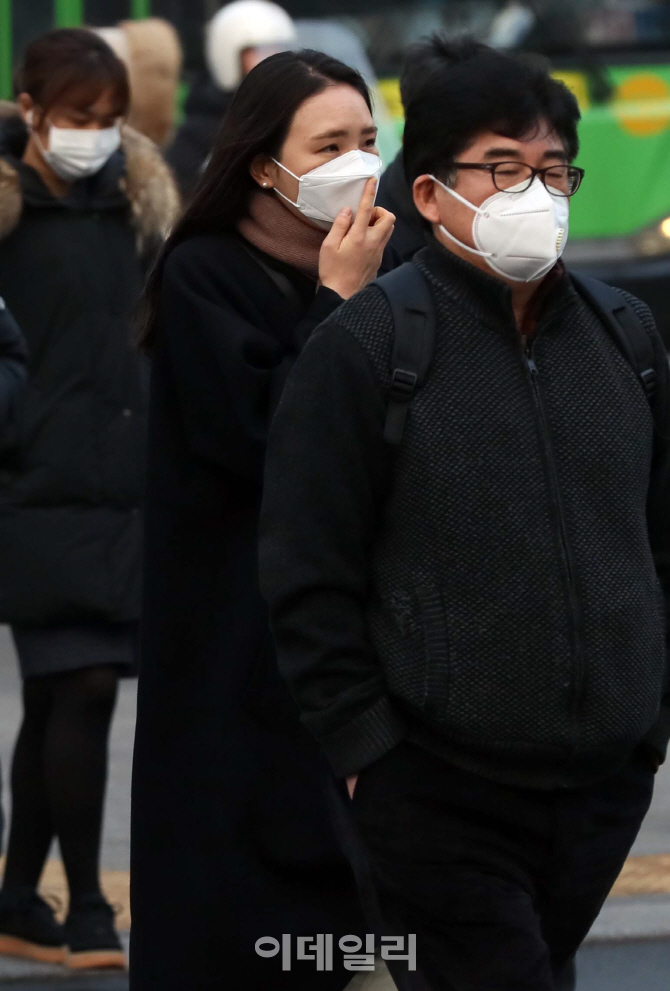 [포토]'출근길 마스크 필수'