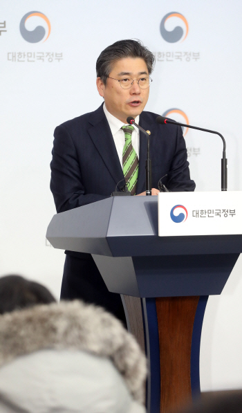"미세먼지 발생시 석탄발전 추가 제한 검토"…전기료 인상 가능성(종합)