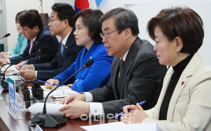[포토]모두발언하는 도종환 장관