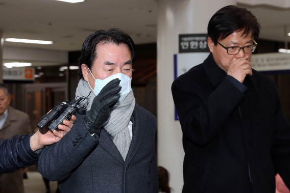 운전기사 폭언·협박 이장한 종근당 회장 집행유예 2년 선고