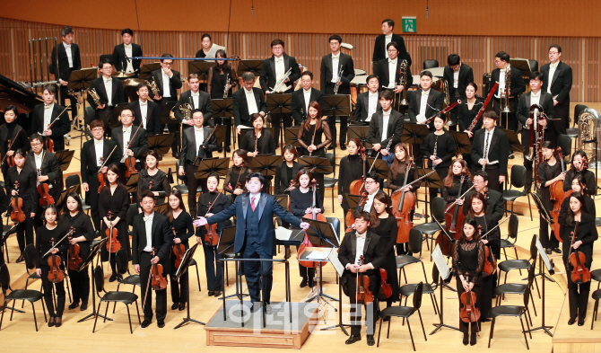 [포토]2019 이데일리 신년음악회, '경기필하모닉 오케스트라의 연주'
