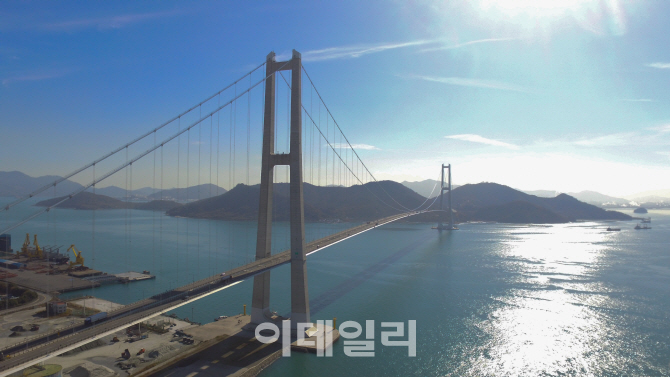 포스코 강건재 5종, 업계 최초 환경부 '환경성적표지' 인증 획득