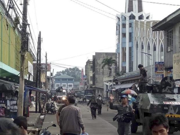 필리핀 성당 폭발 , 'IS에 충성 맹세' 이슬람 무장조직 배후 추정