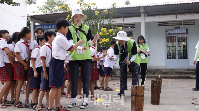 LS그룹, 베트남에 대학생 해외봉사단 파견…'드림스쿨' 신축도