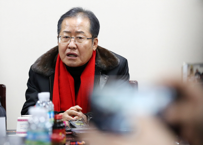 홍준표 "나라 통째로 무너져…내가 옳았다" 당 대표 출사표