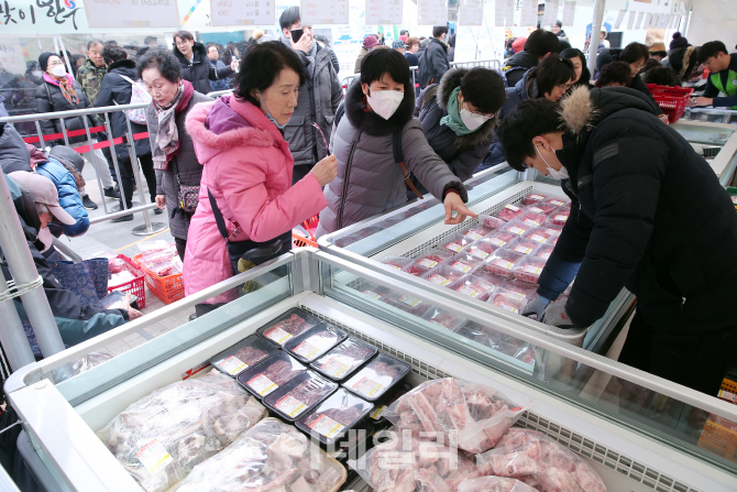 [포토]'설 맞이 한우 직거래 장터'