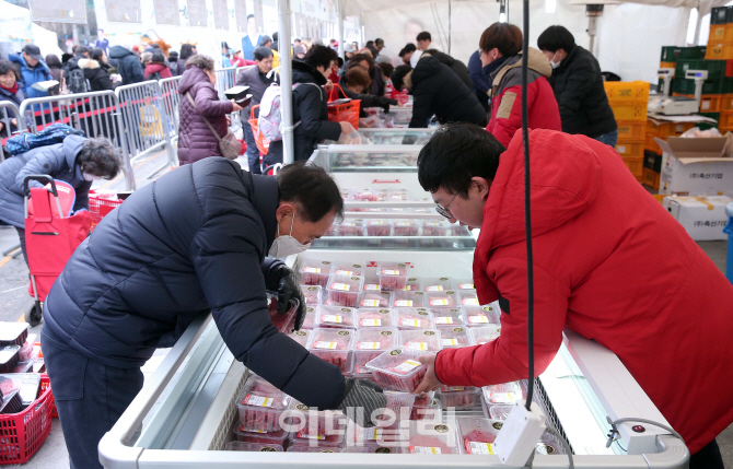 [포토]'붐비는 한우 직거래장터'