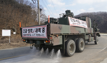정부, 구제역 방역 총력.. 긴급 백신접종 민간수의사 투입