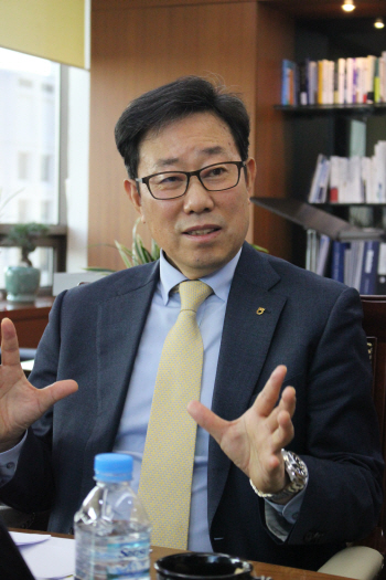 박규희 NH아문디운용 대표 "100세 시대, 장기투자가 해법"