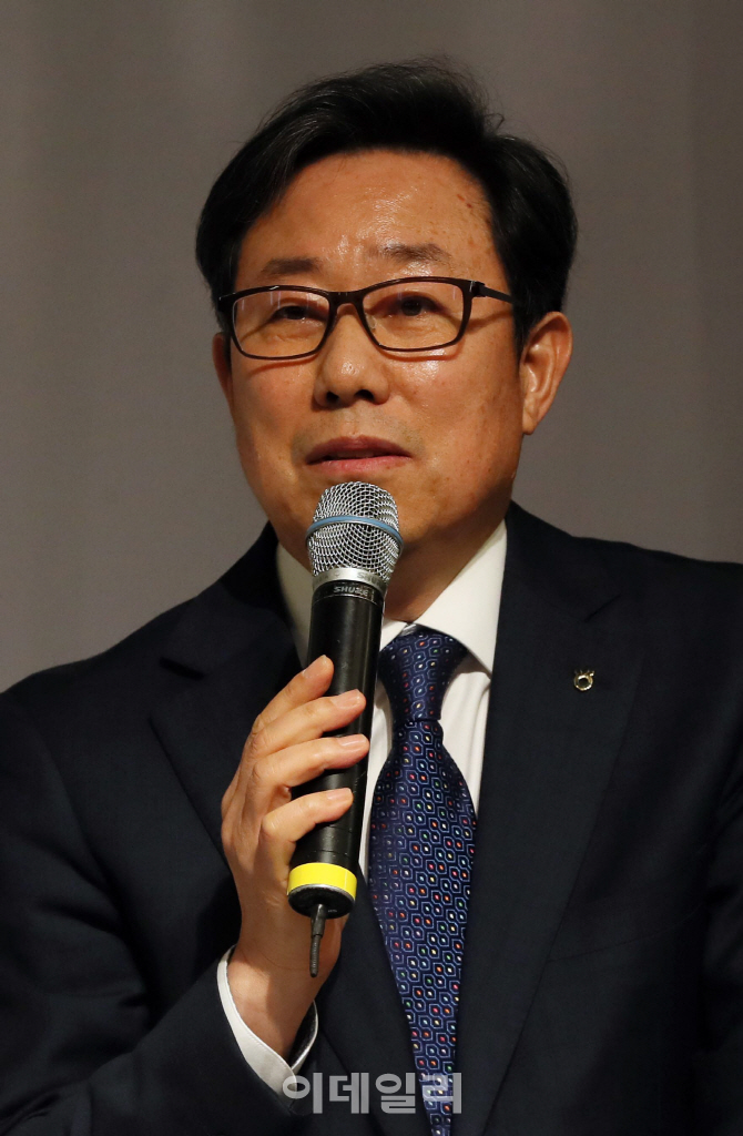 [포토]수상소감 밝히는 박규희 NH아문디자산운용 대표