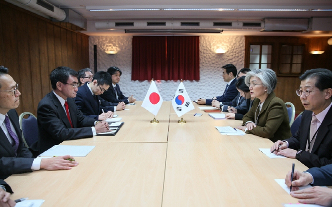 "韓日 독일 뮌헨서 외교장관 회담 추진…강제징용 판결 논의"