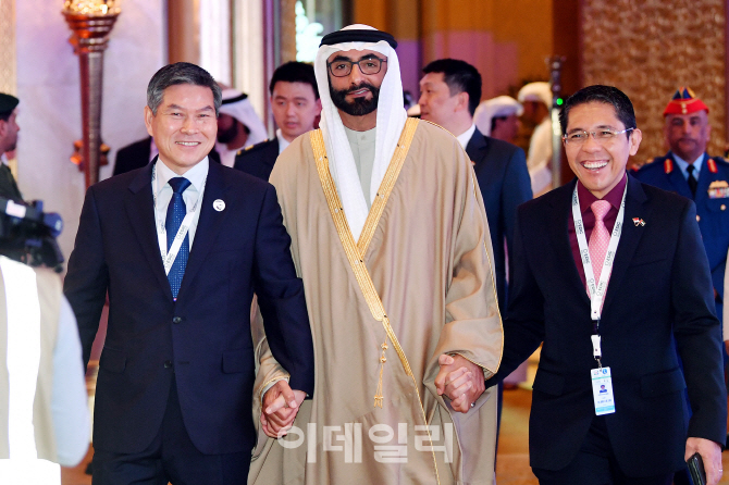 [포토] UAE 국제방산전시회 참석한 정경주 장관