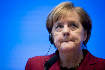 수출주도형 독일 경제 미중무역전쟁 '불똥'…"韓 강 건너 불 아냐"