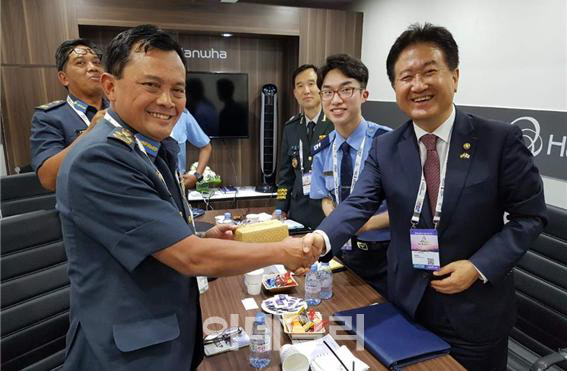[포토]서주석 국방부 차관, ‘제12회 Aero India 2019 방산전시회’ 참관