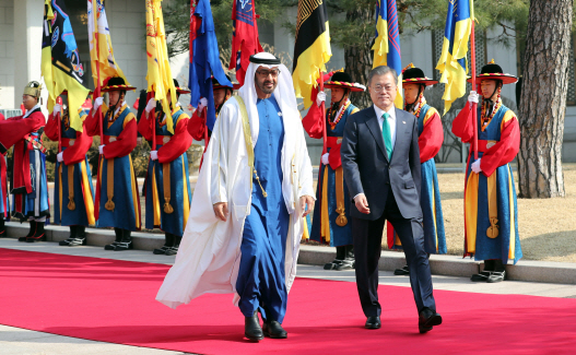 文대통령, UAE왕세제와 정상회담 “동반자 넘어 동맹·형제국” 다짐(종합)