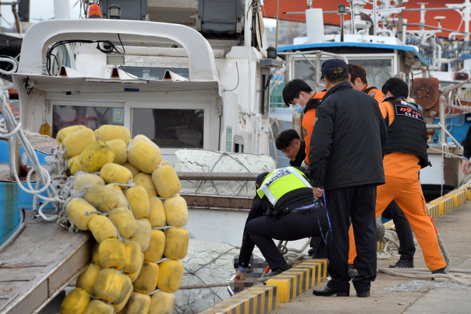 포항 동빈내항서 남성 추정 변사체 발견…부패 심각해