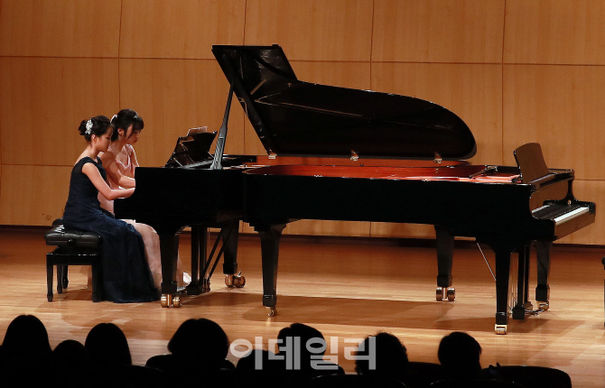 [포토]브릴리언트 스테이지, '피아노 듀오 콘서트' 개최