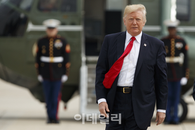 트럼프 재선가도 '코언·러시아스캔들' 암초…북핵서 활로 찾나