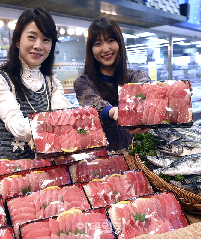 [포토] 삼치 참치데이 맞아 할인판매