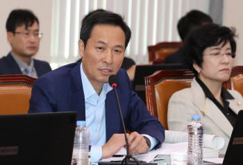 "이해찬이 우상호 잡았다는데"..여전히 남는 의문