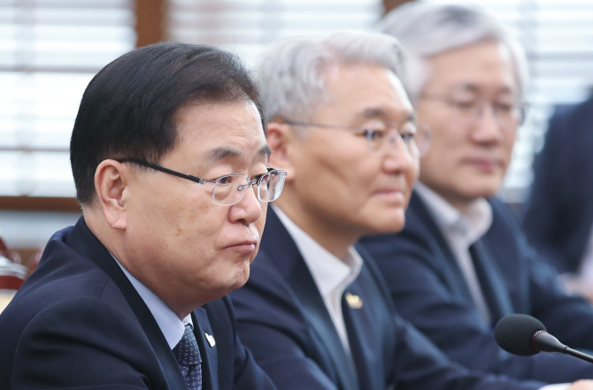 靑, NSC 상임위 개최…"제재 틀 내 남북관계 발전방안 논의"