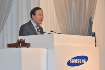 전영현 삼성SDI 대표 “자동차·소형 원형 전지 투자할 것”