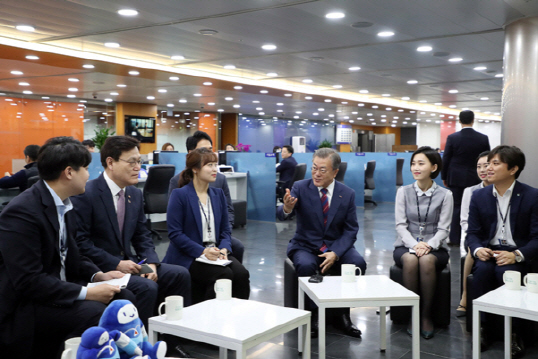 [금융브리프]증권거래세 25년만에 소폭 인하…혁신기업에 100兆 대출 유도