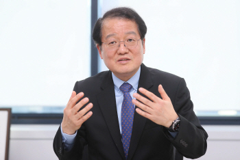 "트럼프 정부서만 대북제재 240건…北 경제 펀더멘탈 흔들"