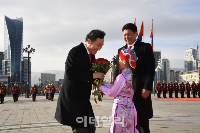 이낙연 총리 "몽골 대기오염 등 환경개선 사업 구체화 기대"