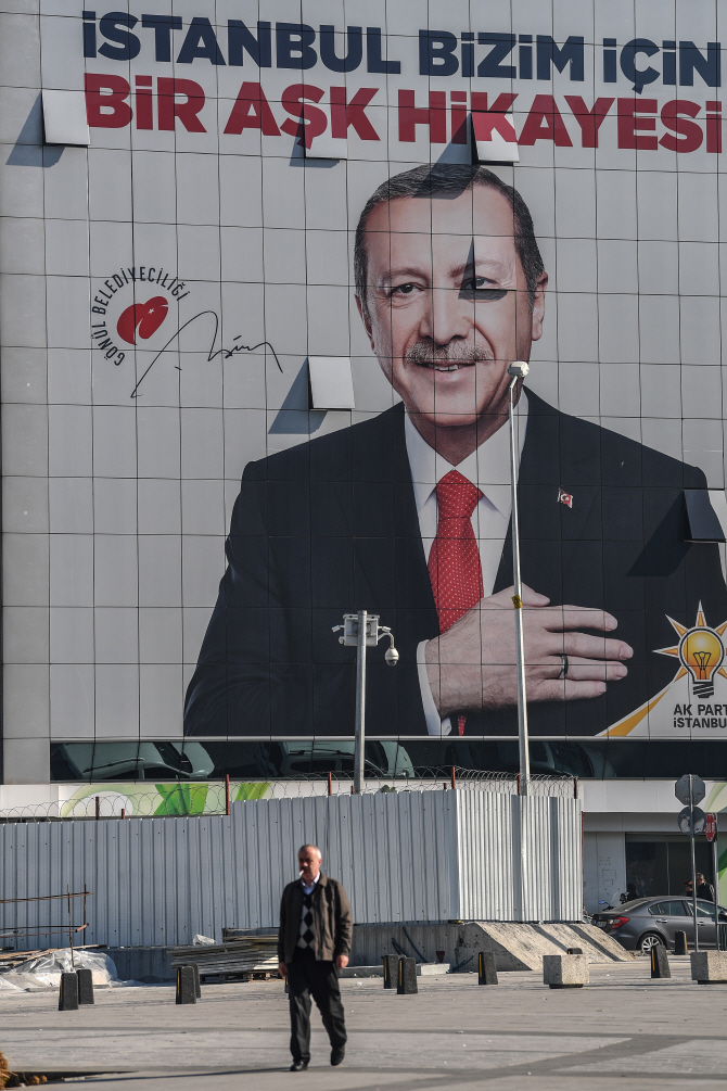 "터키에 발 묶일랴"…'脫리라' 제동조치에 금융시장 패닉