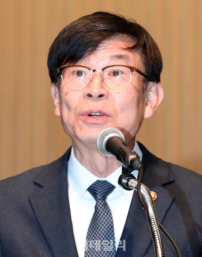 [포토]김상조 공정거래 위원장, '기념사'