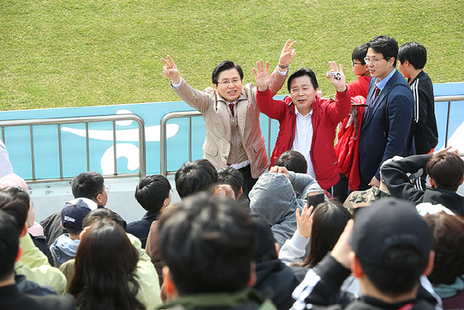 "경남FC, ‘축구장 유세’로 100억원 손해…2부 리그로 떨어질 수도"
