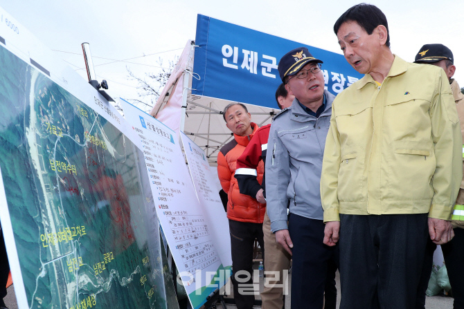 [포토]인제군 찾은 진영 행정안전부 장관