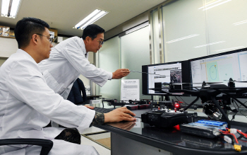軍 시설 촬영 드론 잡는다…육군, 드론 포렌식 수사체계 구축